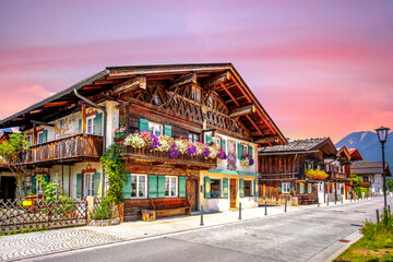 Historisches Garmisch, Alte Bauernhäuser, Garmisch Partenkirchen, Bayern, Deutschland 