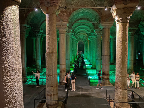 Basilica Cistern is in Istanbul, Turkey.