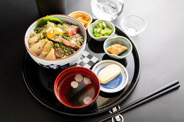 海鮮丼