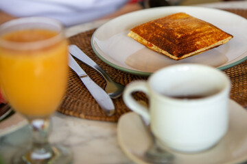 Jaffle with Coffee and Tea