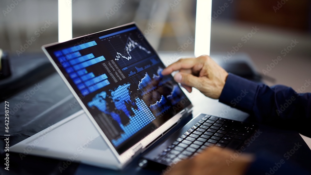 Poster Data Analyst Using Data Analytics KPI