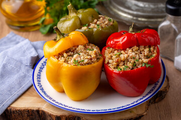 Stuffed peppers made with colorful bell peppers. A delicious stuffed pepper with bulgur and meat.