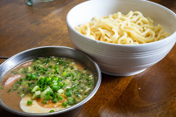 日本の鳥取県鳥取市のとても美味しいラーメン