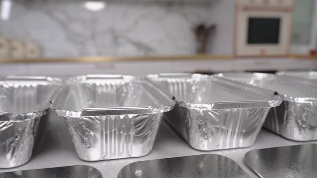Aluminum molds for baking and storing meat