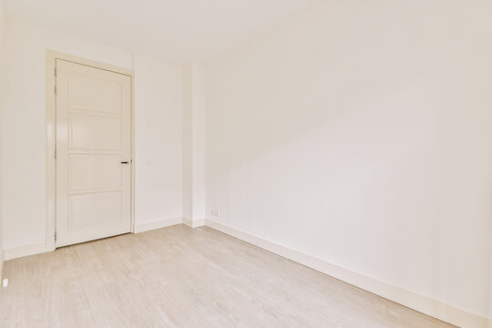 Spacious empty room