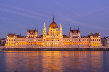 hungarian parliament building - Powered by Adobe