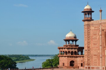 Fototapeta na wymiar Gate of Taj mahal at Agra Uttar Pradesh India