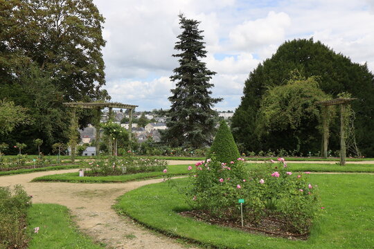 Le jardin de la Perrine, parc public, ville de Laval, d&eacute;partement de la Mayenne, France