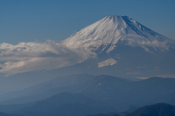 Fototapeta na wymiar 塔ノ岳山頂から見た富士山