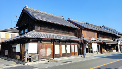 古い住宅　戸にハートマーク　小江戸川越