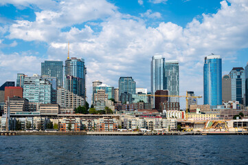 Fototapeta na wymiar Seattle Skyline from the Water 5