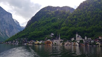Fototapeta na wymiar The village of Hallstatt with lakes and mountains