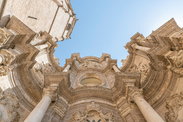 Façade de La Cathédrale Sainte Marie dans le centre historique de Valence, Espagne. - obrazy, fototapety, plakaty