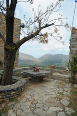 Vue sur les monts Taléens depuis le monastère de Chalépa près de Pérama en Crète