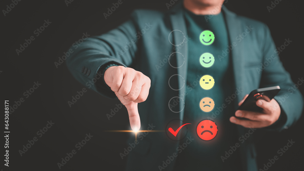 Aufkleber customer give rating to service experience assessment on application with virtual screen on the angr