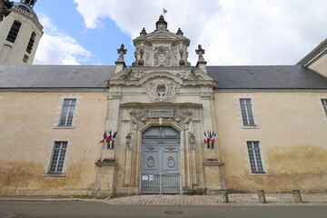 Fototapeta na wymiar Le lycée militaire Le Prytanee, vue de l'extérieur, ville de La Fleche, département de la Sarthe, France