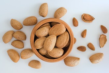 almonds in a bowl