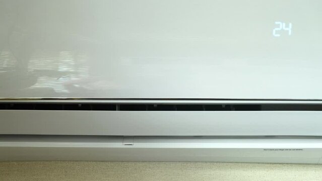 Air conditioner climate control equipment maintains a comfortable condition in the office all year round.