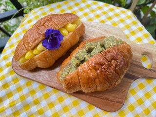 Green bean tempeh and ginko with salt bun
