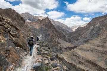 Fototapeta na wymiar High desert scenery trekking to Zanskar, Ladakh, India