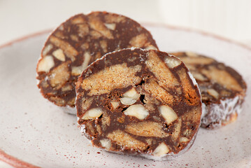 Sliced chocolate salami, sweet breakfast, sugar, gluten and lactose free.