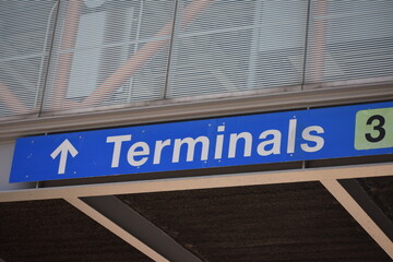 Airport Terminal Signage: Directional Guidance