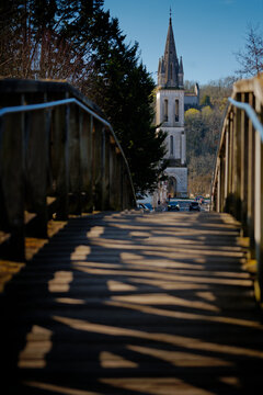 View of the Lalinde church from the bridge