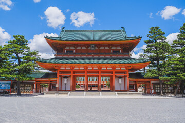 Naklejka premium A Japanese heritage that still retains remnants of the Heian period [Heian Jingu Shrine]