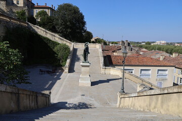 Fototapeta na wymiar L'escalier monumental, construit au 19ème siècle, ville de Auch, département du Gers, France