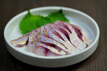 イトヨリの刺身