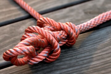 anchor hitch knot for attaching a rope to an anchor