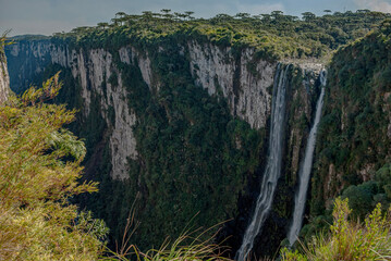 Cachoeira do Cânion do Itaimbezinho, trilha do rio do Boi, Cambara do Sul, Rio Grande do Sul, Brasil.  