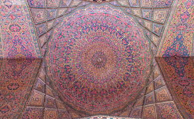 interior of the Nasir al Molk mosque