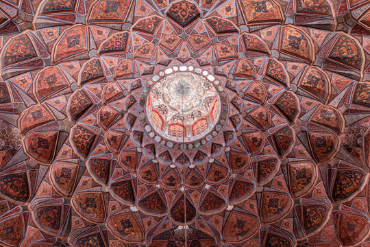 Interior of a ceiling in Hasht Behesht