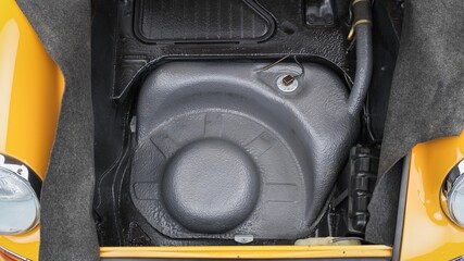 Spare tire well