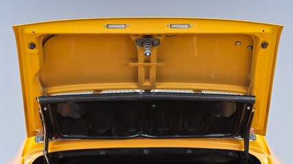 Rear deck lid open