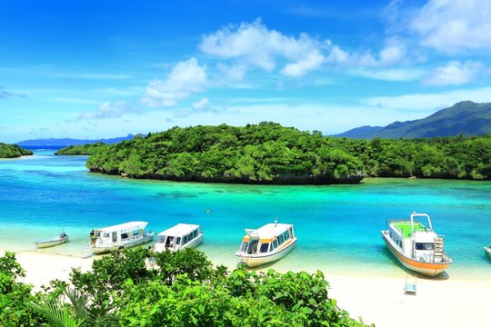 Kabira Bay, Japan,Okinawa Prefecture,Ishigaki, Okinawa