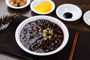 jajang noodle