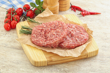 Raw pork cutlet for burger
