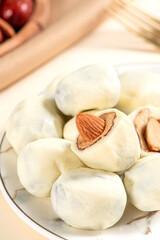 Milk dates,Milk jujube,milk powder wrapped jujube and almonds, casual snacks, yogurt snacks
