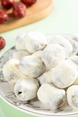 Milk dates,Milk jujube,milk powder wrapped jujube and almonds, casual snacks, yogurt snacks