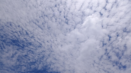 Fototapeta na wymiar Clouds on the blue sky nature with space background wallpaper