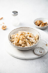 Pasta with blue cheese and walnut