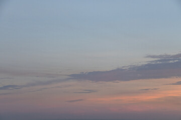 Obraz na płótnie Canvas Ciel au coucher de soleil