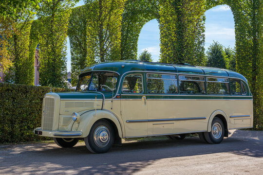classic car, mercedes benz classic bus 1953 o3500, presented at the classic gala schwetzingen, germany 2023