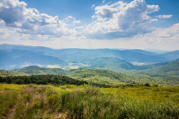 Fototapeta na wymiar Beautiful view of the Ukrainian mountains Carpathians and valley