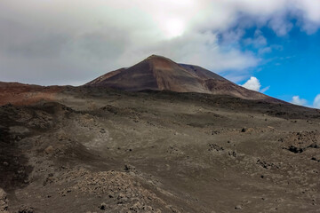 Etna Paesaggio vulcanico 375