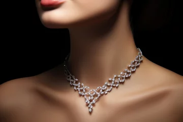 Poster Womens neck with a diamond necklace © Veniamin Kraskov