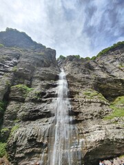 Cascade - Cirque du fer à cheval - Alpes - France