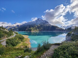 Fototapeta na wymiar Barrage Emosson - Alpes